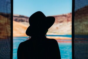 Sonnenstich, Sonnenschutz, Hut, Hitzeschlag, mädchen , silhouette , frau , schönheit , porträt , mode , person , menschen , schatten , weiblich , ozean , ferien , urlaub , meer , strand