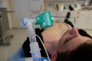 notfallmedizin , beatmung , medizin , intubation , kapnographie , schockraum , ventilation , emergency , ventilator , artificial ventilation, künstliche Beatmung