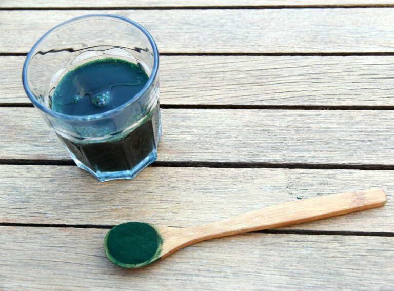 Spirulina » Wirkung, Anwendung & Nebenwirkungen » Krank.de