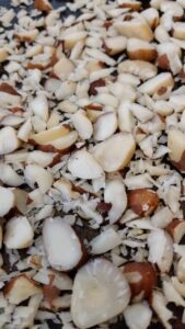  paranuss gehackt lebensmittel gesund ernährung zutaten roh